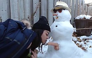 Sweetpee fucks a snowman
