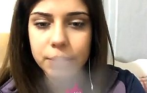 Younow female smoking 4b