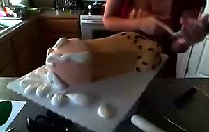 How to make a penis cake part 3 small