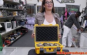 Spex babe drilled at pawnshop for cash pov
