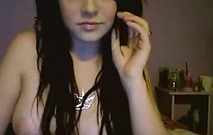 Brunette webcam