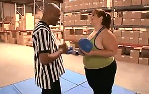 Veronica bottoms works out the reff