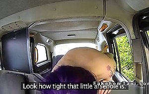 Purple haired client licks female fake taxi driver