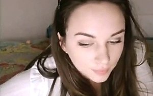Camgirl masturbate with vibrator on webcam