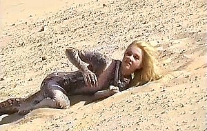 -01 snake in the desert  