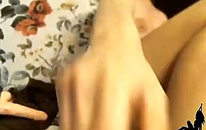 Hot milf masturbating live on webcam using fingers