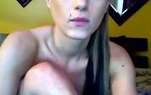 Cute webcam teen gets vibrator and fin