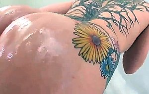 Casey cumz showing her hairy bush and getting her body oiled