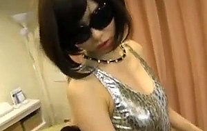Japanese babe in sunglasses