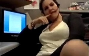 Fat secretary cumming at work