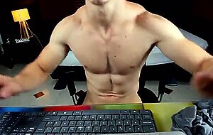 Hot Twink on cam and cums