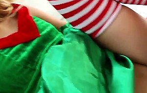 The little elf uma superbe getting her horny slit pleasured and licked
